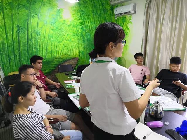 格安瑞環(huán)保代理商培訓(xùn)圓滿成功，激情共創(chuàng)室內(nèi)環(huán)保新時(shí)代